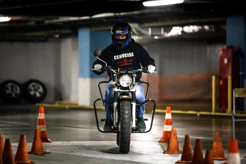 Неваляшка мотошкола