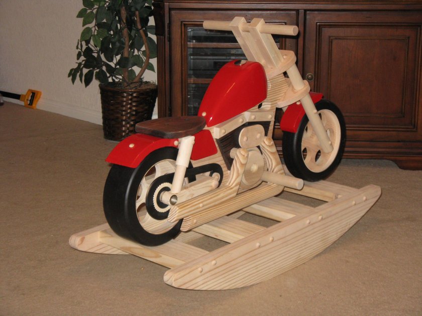 Деревянный мотоцикл