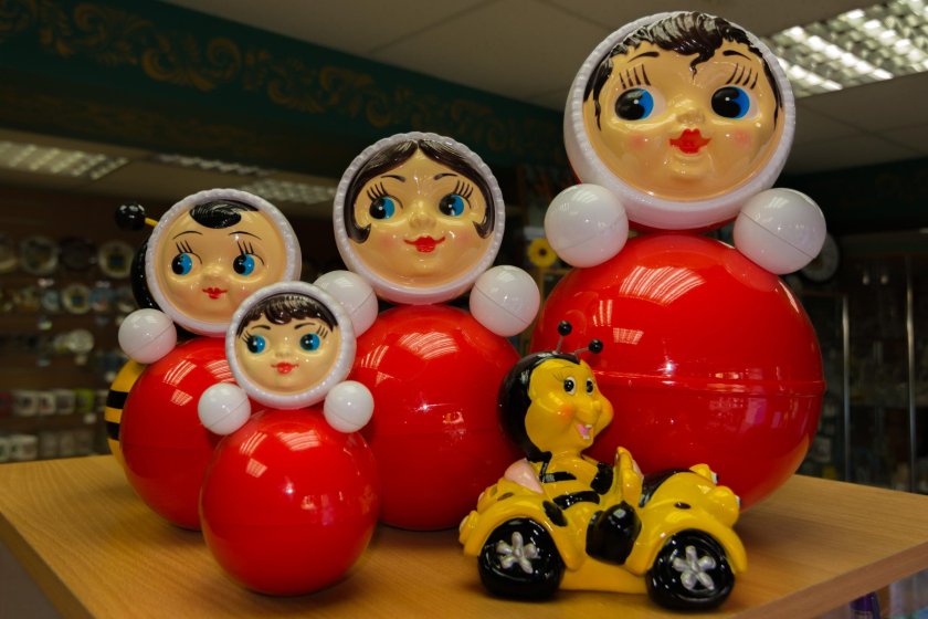 Торт неваляшка