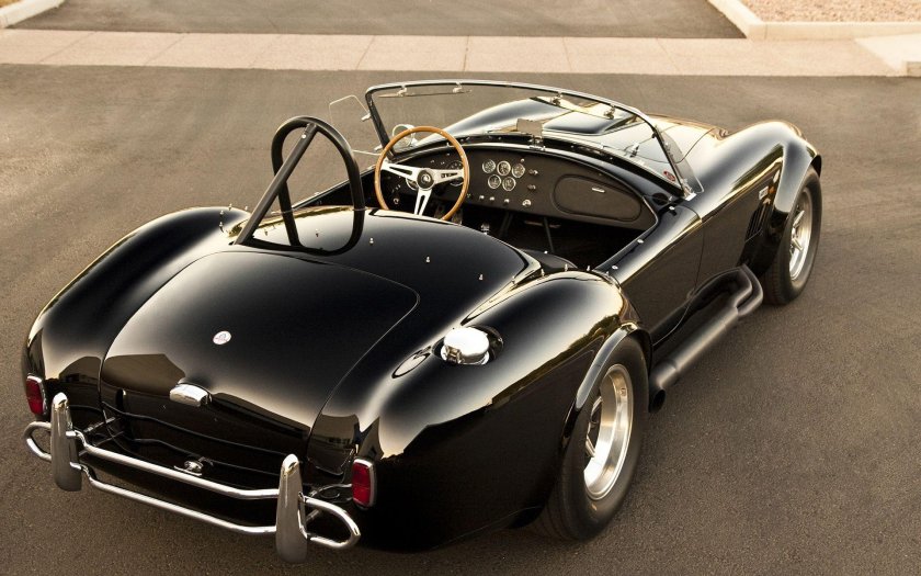 AC Cobra 427