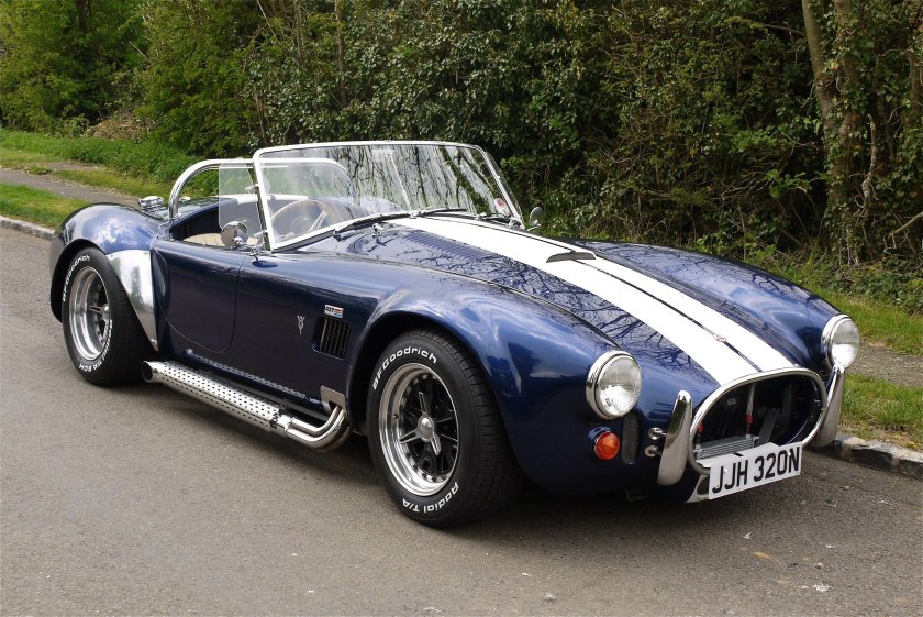 AC Cobra (автомобиль Shelby AC Cobra)
