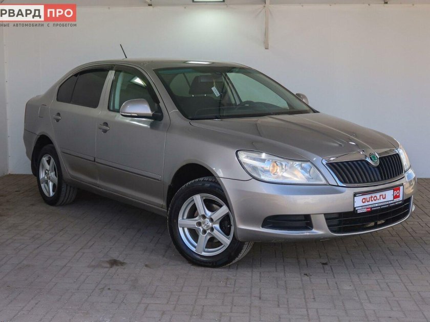 Шкода Октавия 2012