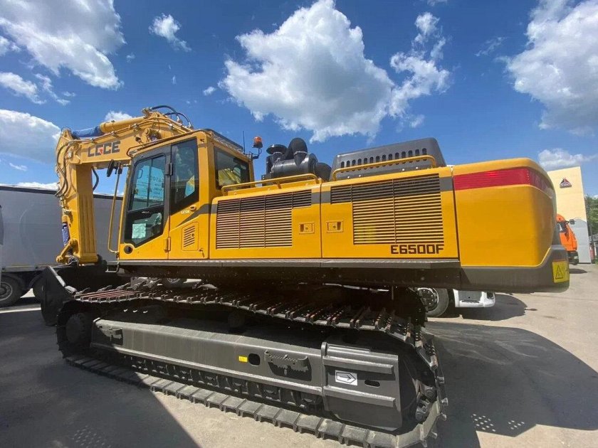 Экскаватор колесный lgce e7150f
