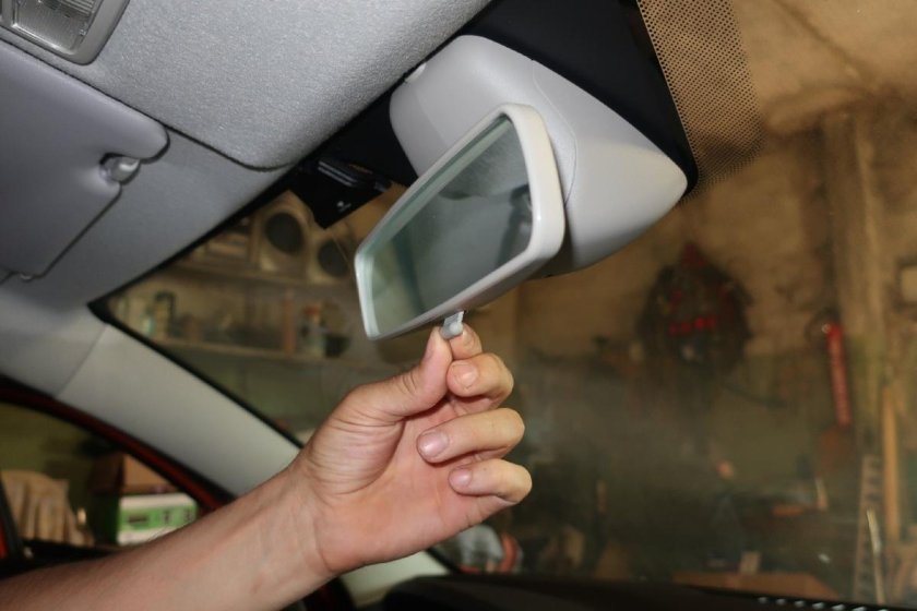 Зеркало заднего вида авто