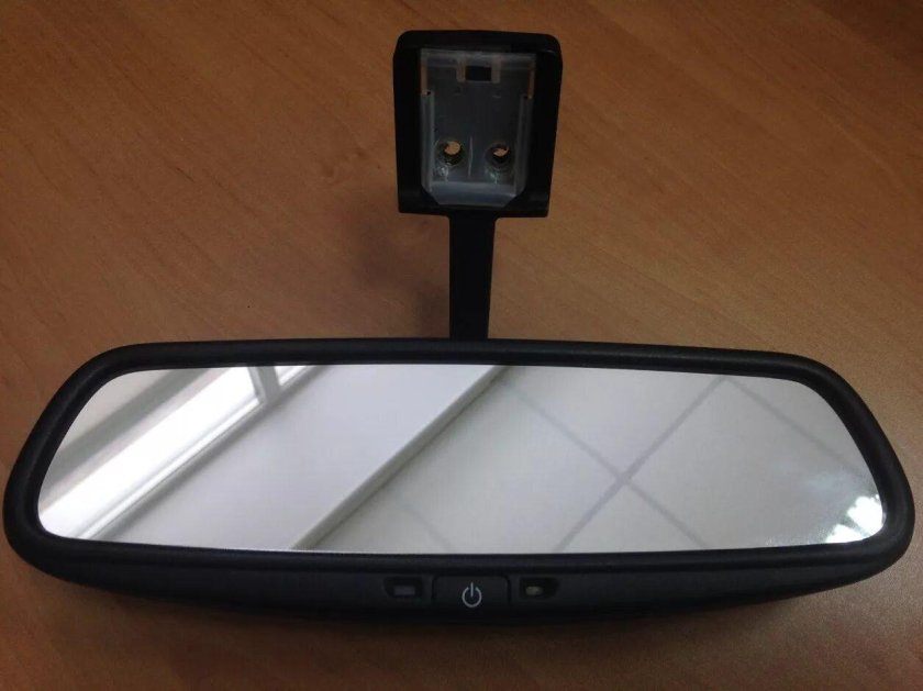 Зеркало с автозатемнением Тойота