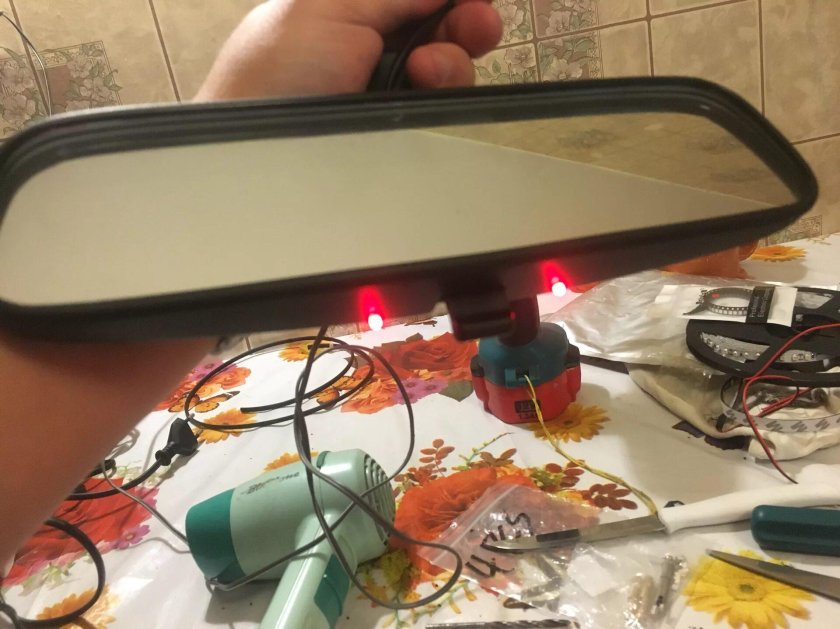 Зеркало заднего вида с подсветкой