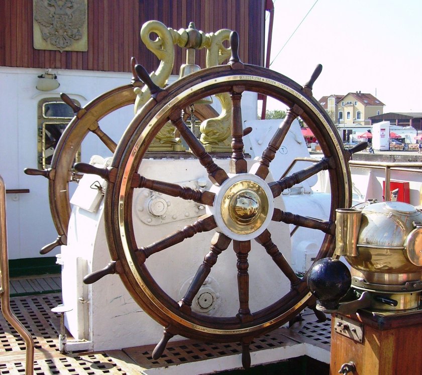 Штурвал корабля 17 века