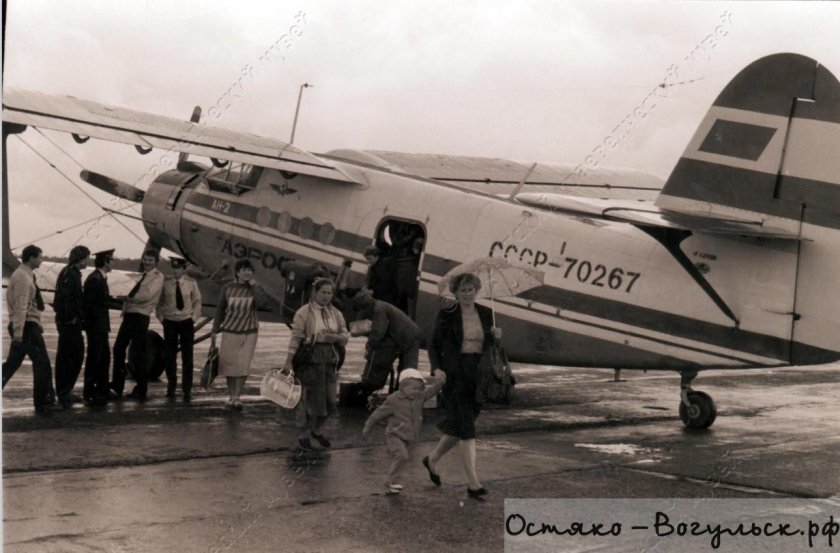 АН-2 пассажирский самолёт