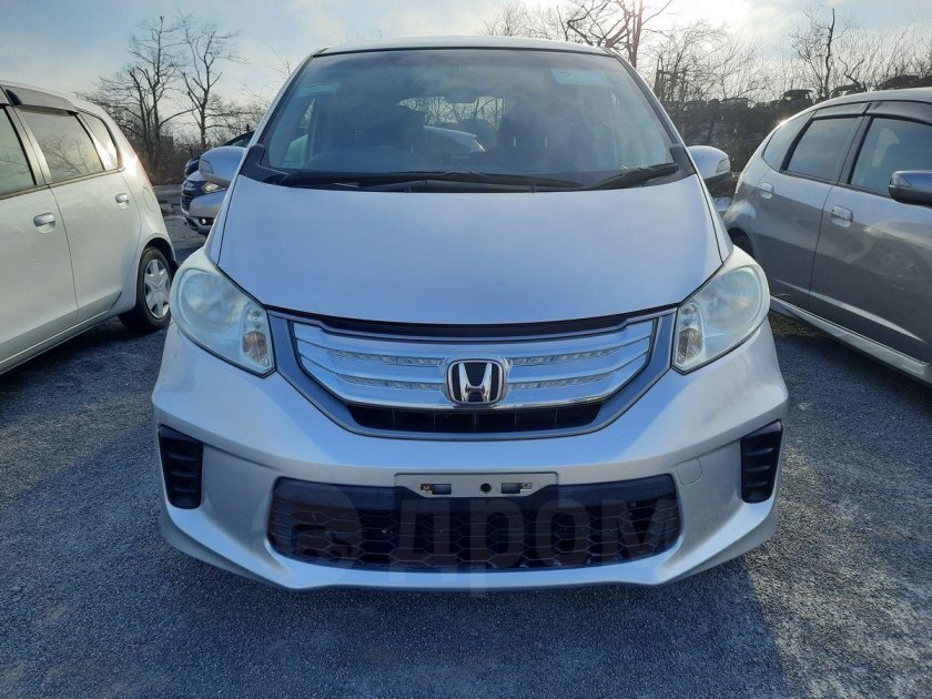 Хонда фрид 2011