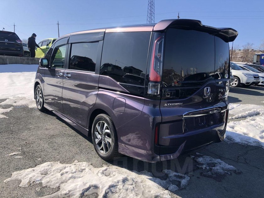 Honda stepwgn spada 2017