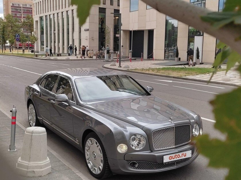 Бентли седан 2022