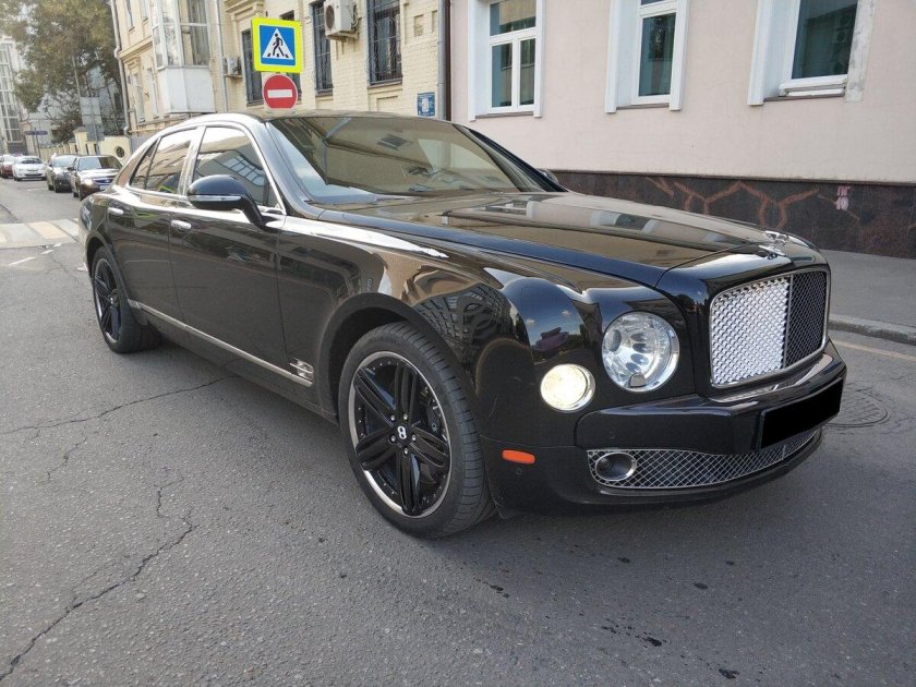 Черный Бентли Мульсан