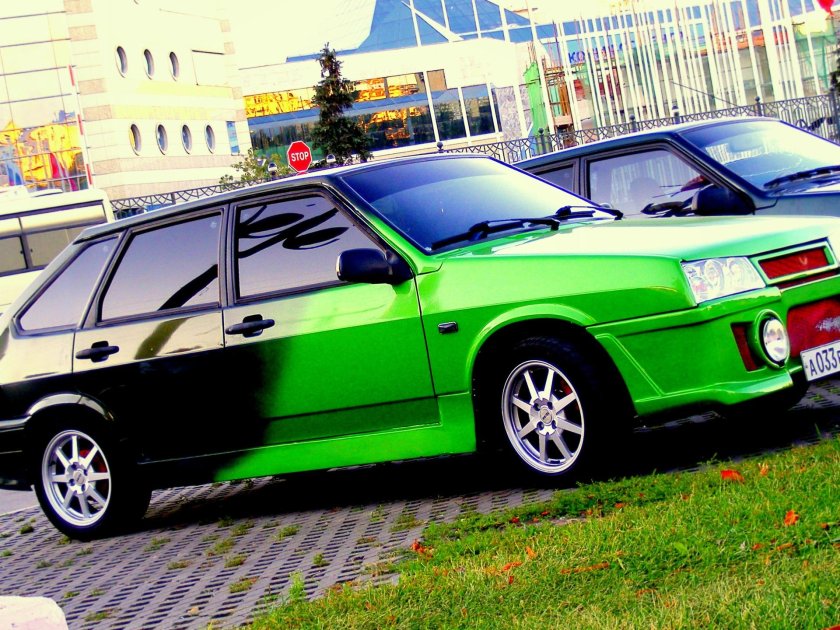 ВАЗ 2109 зеленая