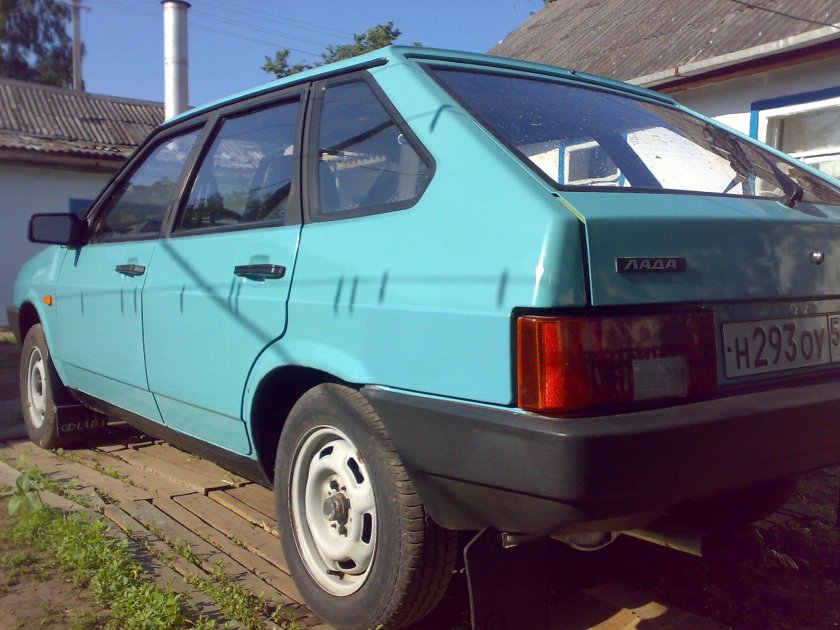 ВАЗ 2109 цвет Бриз