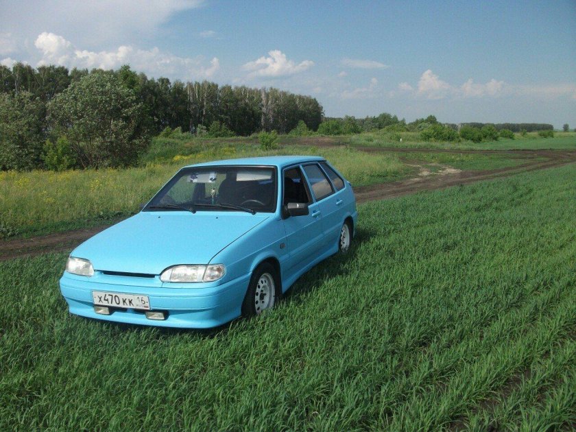 ВАЗ 2113 голубая