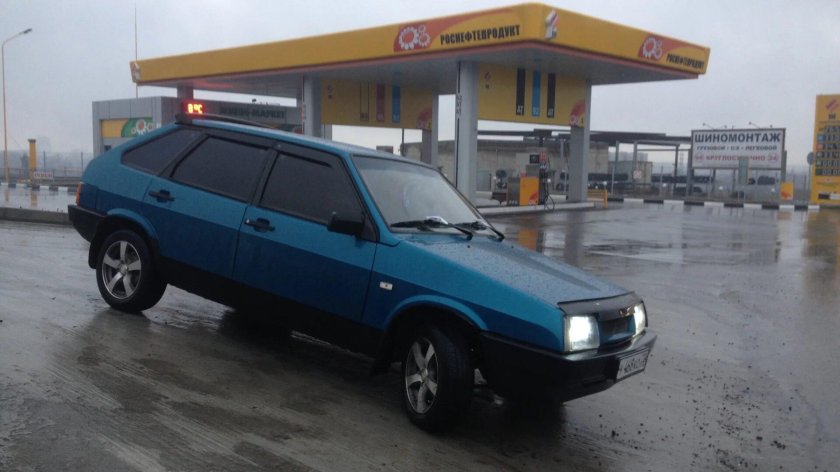ВАЗ 2109 бирюзовая