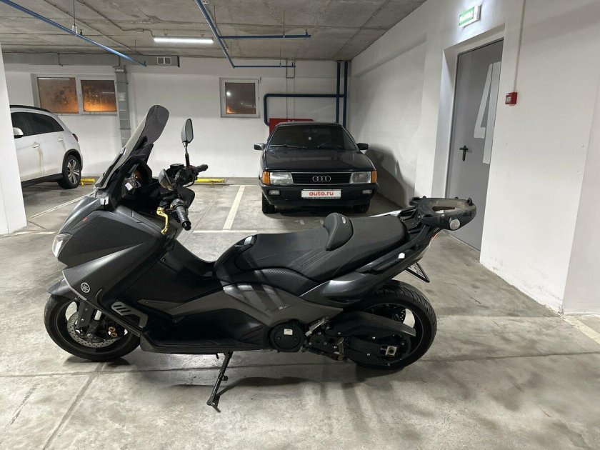 Скутер yamaha