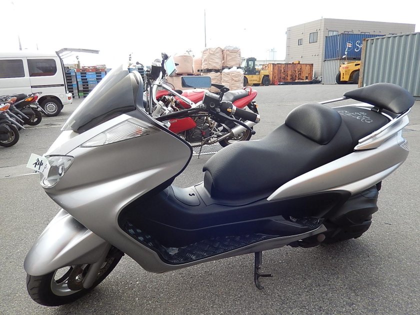 Yamaha Grand Majesty 400