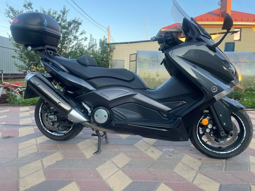 Макси скутер