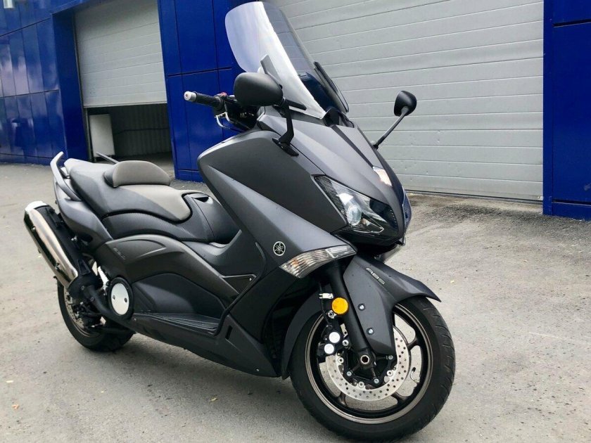 Макси скутер ямаха тмакс 500