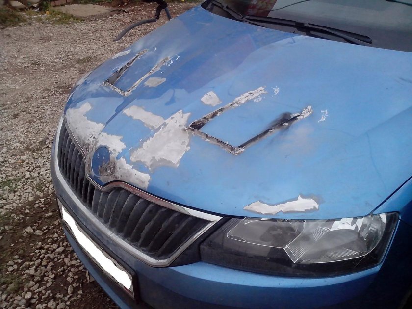 Капот Skoda Rapid