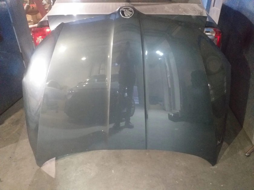 Капот Октавия 2017