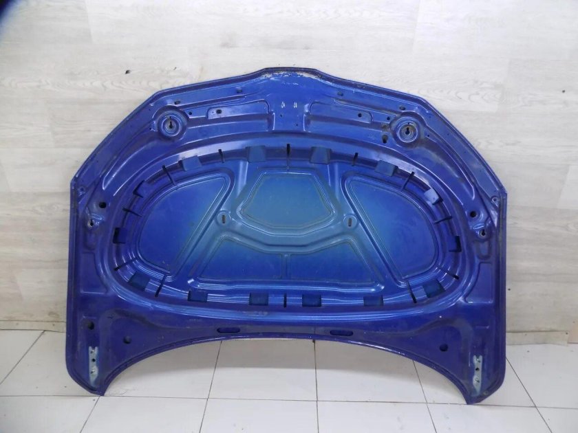 Капот Skoda Rapid