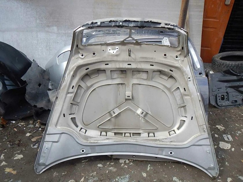 Шумоизоляция капота Шкода Октавия а5