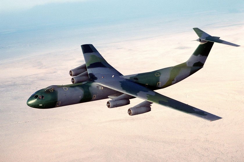Lockheed c-141 Starlifter