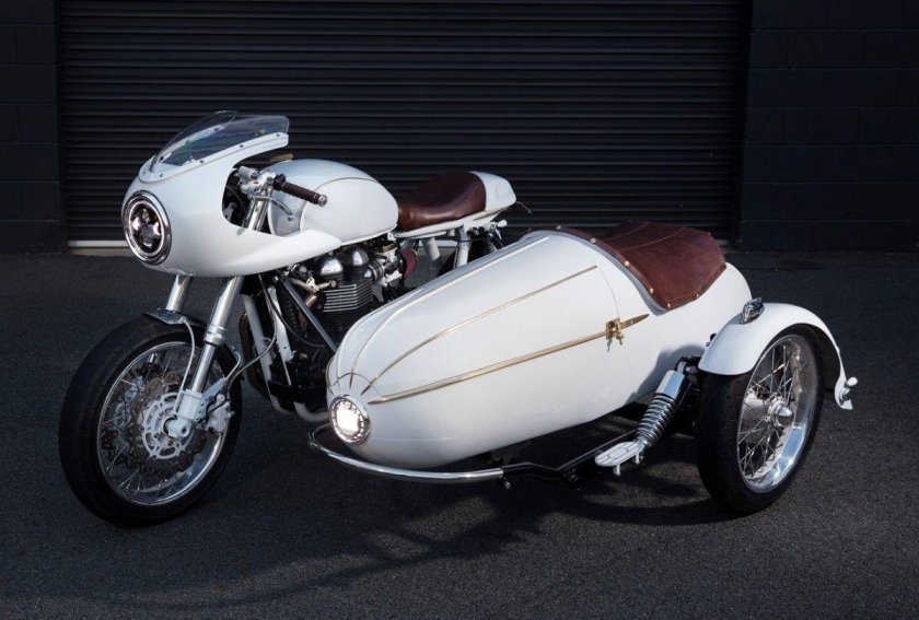 Мотоцикл Харлей Дэвидсон с коляской