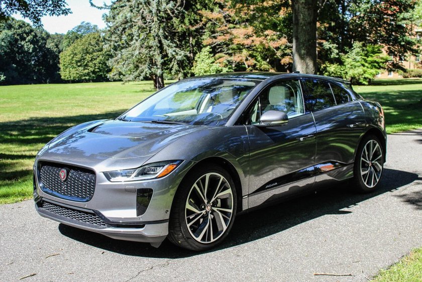 Ягуар IPACE 2020