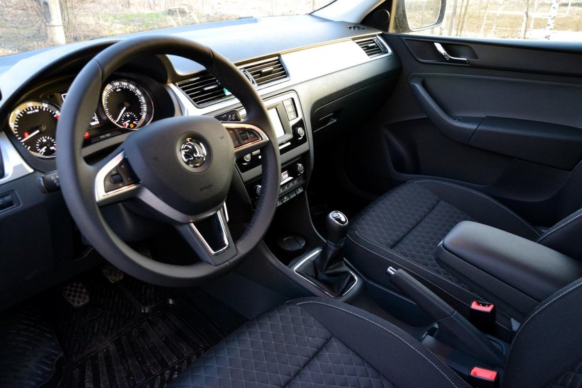 Skoda Rapid 2022 салон