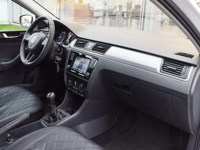 Шкода Рапид 2019