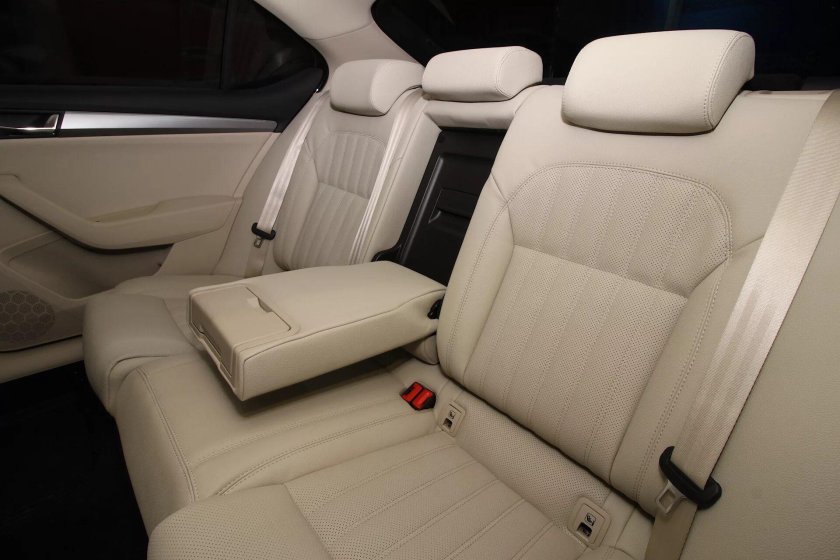 Шкода Суперб 3 салон