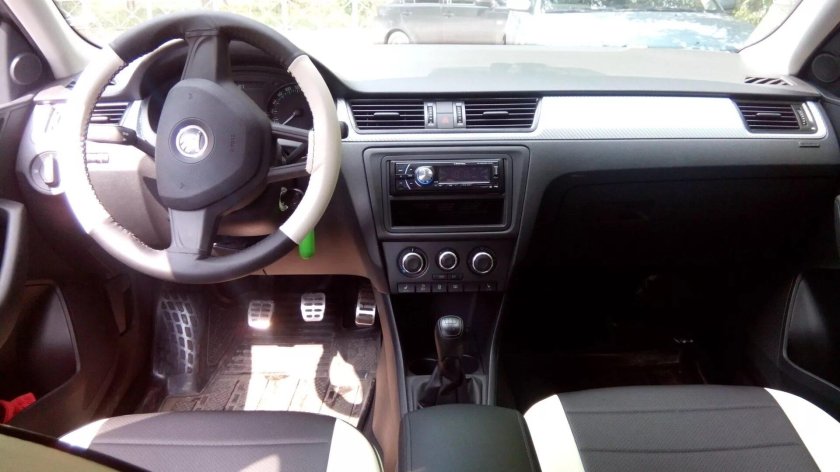 Skoda Rapid 2016 салон