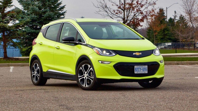 Chevrolet Bolt электромобиль