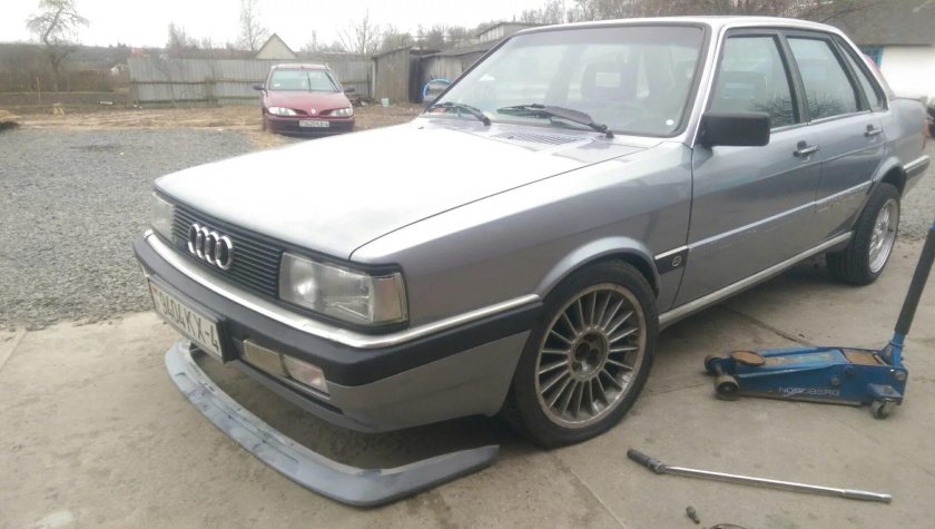 Audi 90 b2