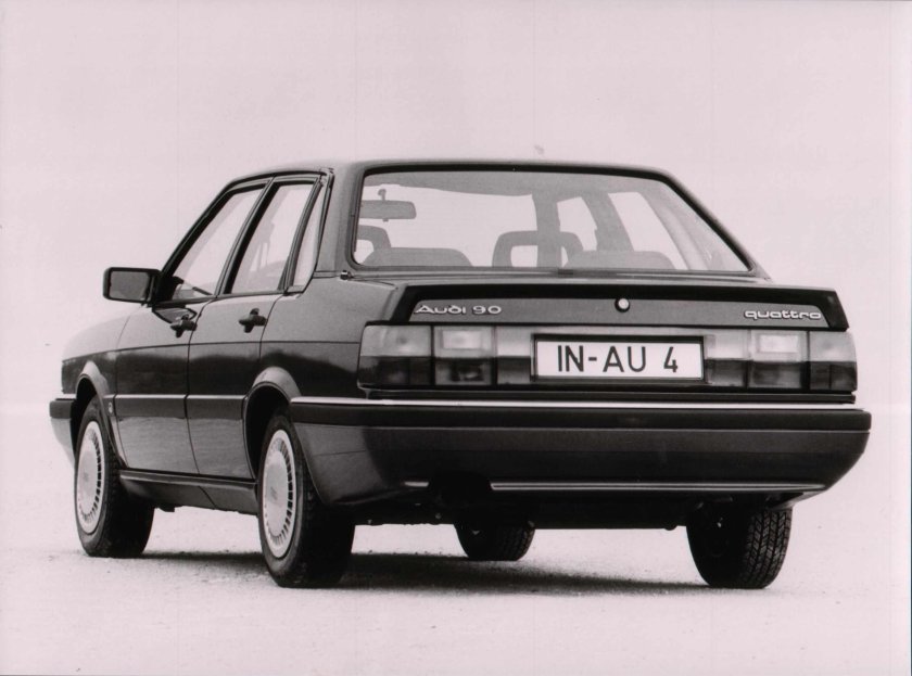 Audi 90 b2