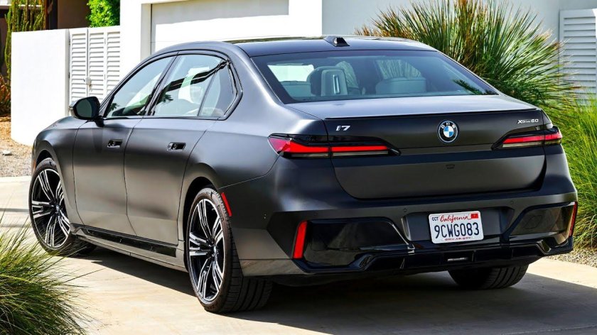 BMW i7 XDRIVE 60