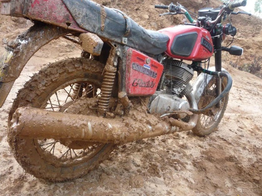 ИЖ Планета 5 в грязи