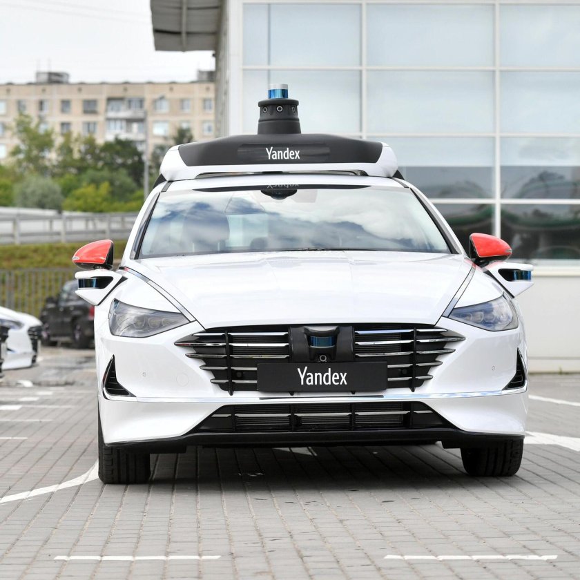Беспилотное такси в Москве 2023