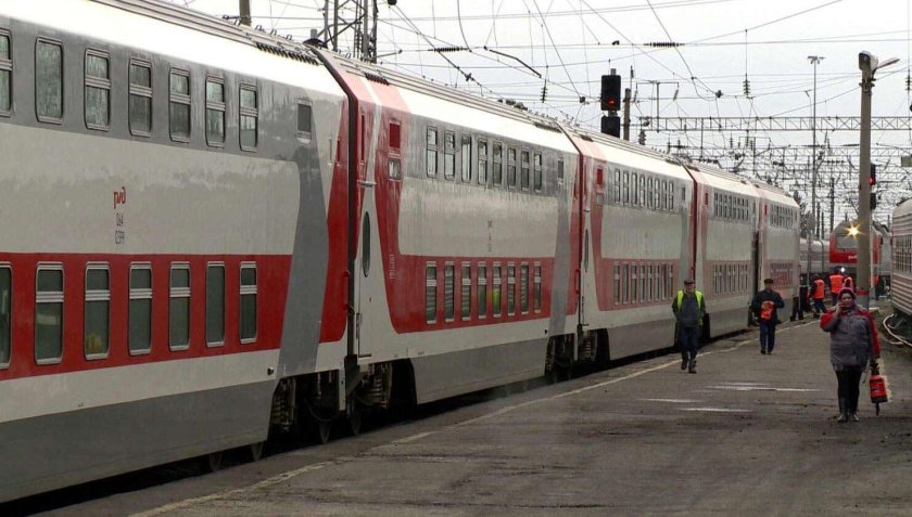 Двухэтажный поезд тольятти москва