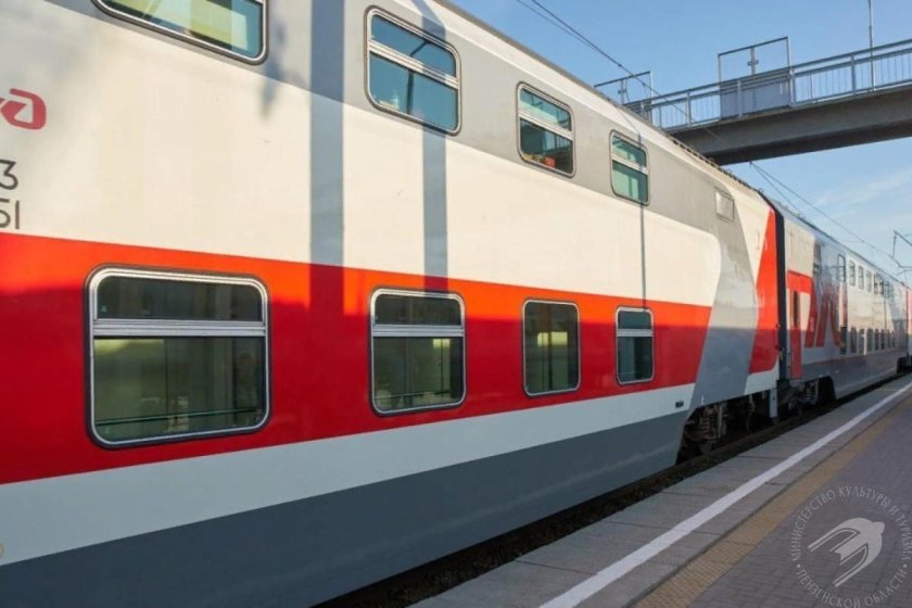 Фирменный поезд Сура 052й