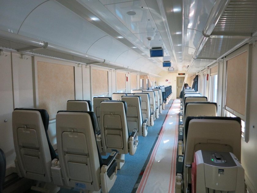 Фирменный поезд Москва Ярославль 102я