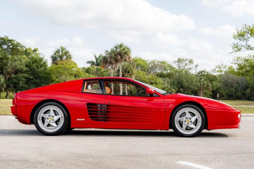 Ferrari testarossa 1984