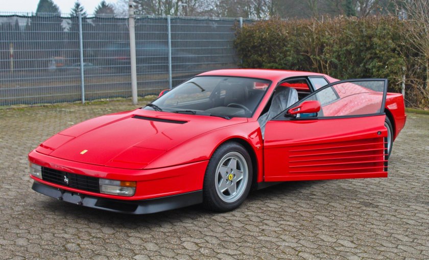 Ferrari Testarossa 512m