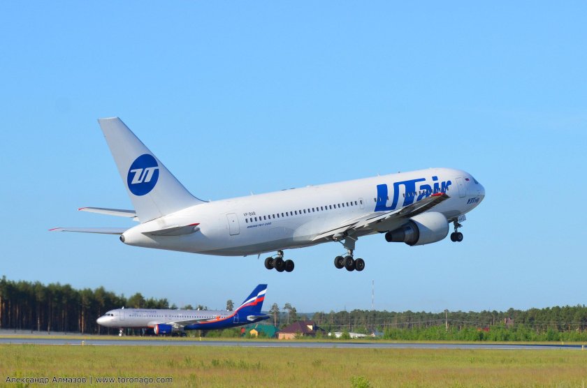 Самолёт Боинг 767 200 ЮТЭЙР