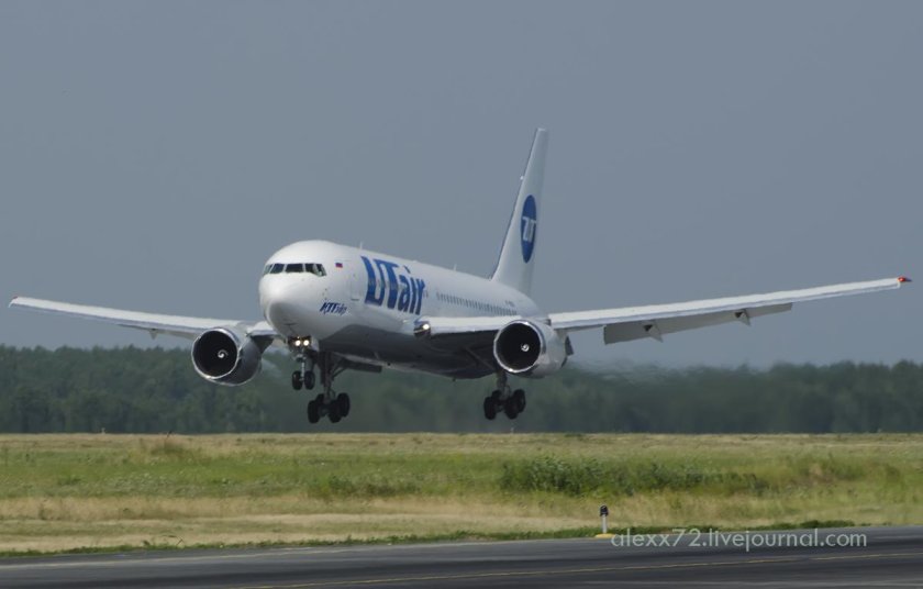Boeing 767 UTAIR
