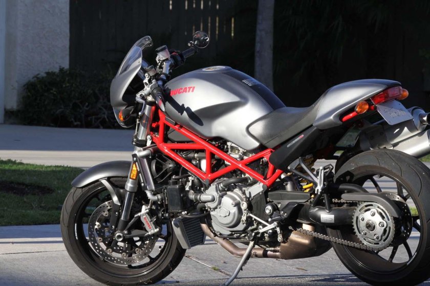 Ducati Monster s4
