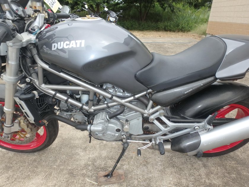 Ducati monster 916 s4